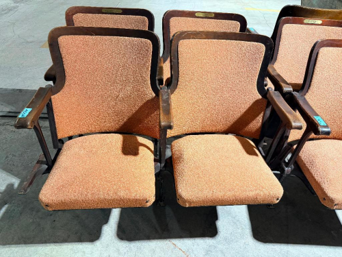 (4) CONNECTED UPHOLSTERED AUDITORIUM / THEATER SEATS