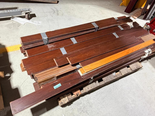 (1) ASSORTED LOT OF WOOD FLOORING