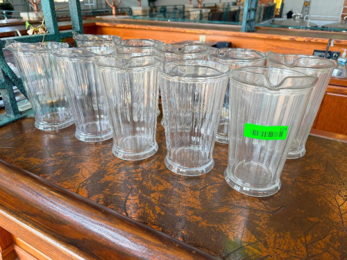 (10) 64 OZ PLASTIC PITCHERS.