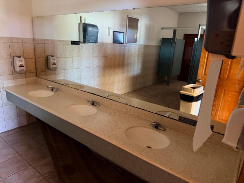 BATHROOM PACKAGE - CONTENTS OF BATHROOM,