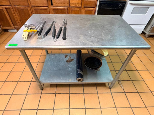 48" X 30" STAINLESS TABLE.