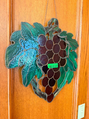 STAINED GLASS GRAPE THEMED WALL D&Eacute;COR.
