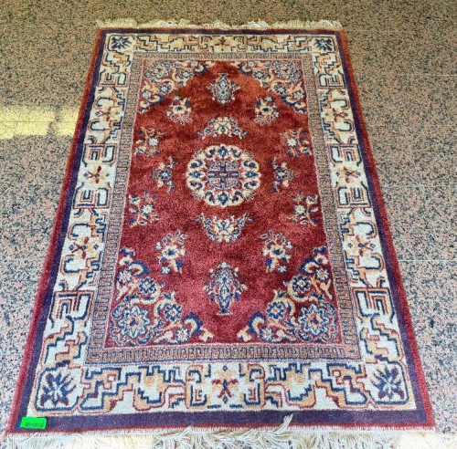 5' X 3' AREA RUG