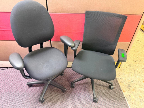 (2) ASSORTED ROLL ABOUT BLACK OFFICE CHAIRS.
