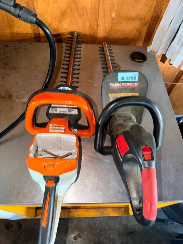 (2) ASSORTED ELECTRIC HEDGE TRIMMERS.