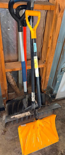(3) ASSORTED HEAVY DUTY SNOW SHOVELS.