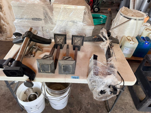 CONTENTS OF TABLE - ASSORTED LANDSCAPE LIGHTING FIXTURES.
