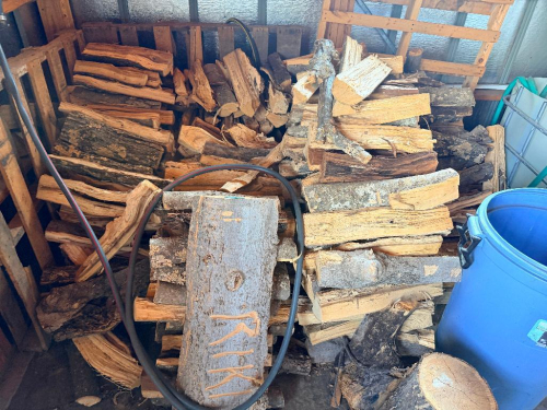 LARGE LOT OF FIRE WOOD.