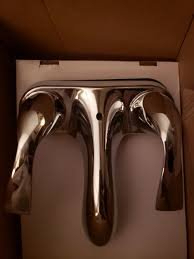(1) BATHROOM FAUCET