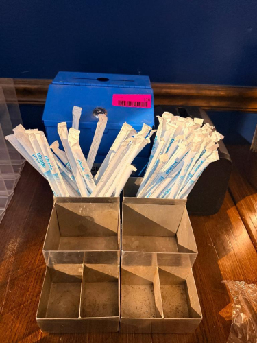 (1) LOT OF ASSORTED BEVERAGE STATION ORGANIZERS.