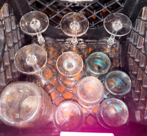 (1) MILK CRATE OF ASSORTED BAR GLASSES.