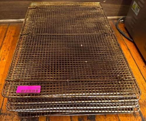 (7) FULL SIZE WIRE COOLING RACKS.