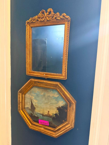 FRAMED PRINT AND (1) SMALL ORNATE VINTAGE MIRROR.