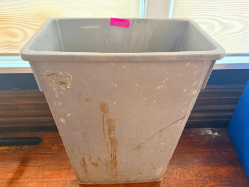 20 GALLON GREY PLASTIC BAR SIDE TRASH CAN.