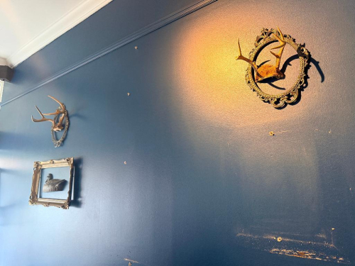 (6) ASSORTED PIECES OF WALL D&Eacute;COR.