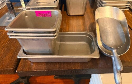 (4) ASSORTED STAINLESS INSERTS AND (2) SCOOPS.