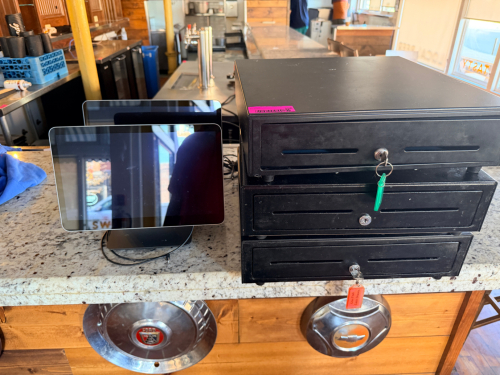 SQUARE (2) TERMINAL TOUCH SCREEN POS SYSTEM W/ (3) CASH DRAWERS