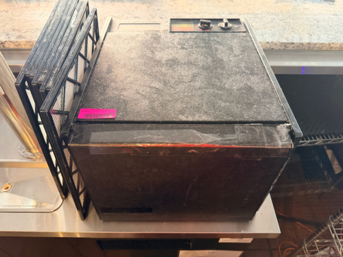DRYING 123 COUNTER TOP DEHYDRATOR.