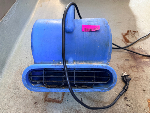 SMALL BLUE BLOWER FAN.
