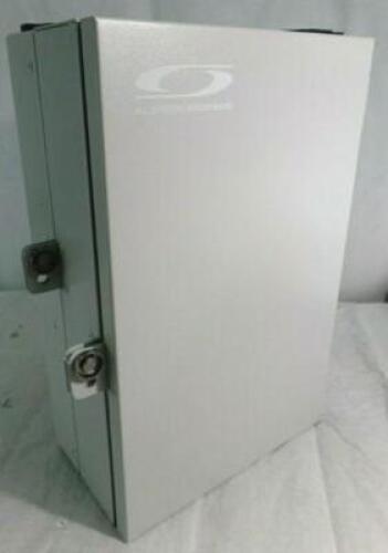 (1) FIBER DISTRIBUTION BOX