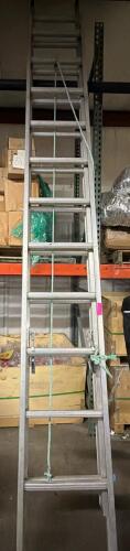 (1) ALUMINUM EXTENSION LADDER