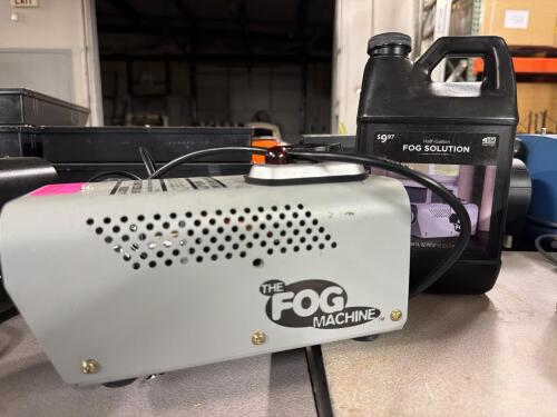 (1) FOG MACHINE WITH FOG SOLUTION