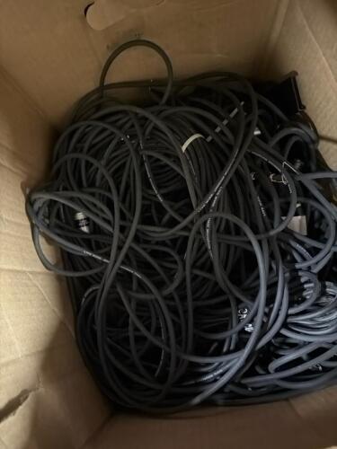 (1) ASSORTED LOT OF AUDIO/VISUAL CABLES