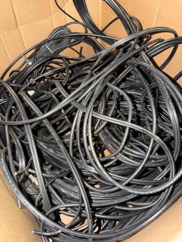 (1) ASSORTED LOT OF AUDIO/VISUAL CABLES
