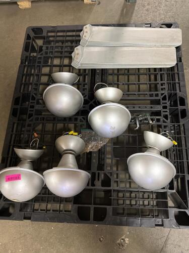 (1) ASSORTED LOT OF LIGHTING FIXTURES