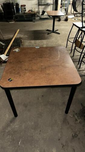 (1) ADA ACCESSIBLE RECTANGULAR RESTAURANT DINING TABLE