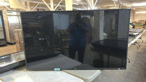 (1) FLAT SCREEN TV