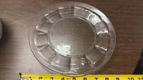 (20) PLASTIC SERVING PLATES
