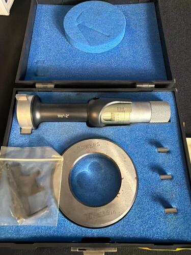 (1) BOWERS 3 POINT INTERNAL BORE MICROMETER AND ETTING RING SET