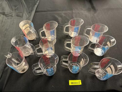 (12) CLEAR MEASURING CUPS
