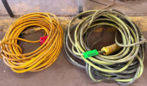 (2) SECTION OF HEAVY DUTY EXTENSION CORDS.