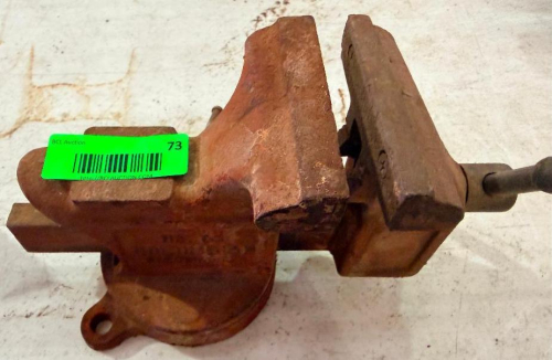 HEAVY DUTY 4" TABLE VICE.