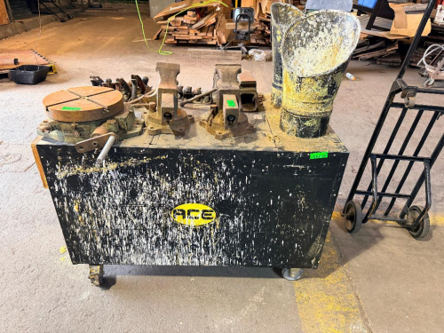 INDUSTRIAL MOBILE AIR FILTRATION / DUST COLLECTION UNIT WITH STEEL CABINET, INTERNAL BLOWER AND FILTER SYSTEM, PRESSURE GAUGE, COLLECTION INLET AND CASTER-MOUNTED BASE.