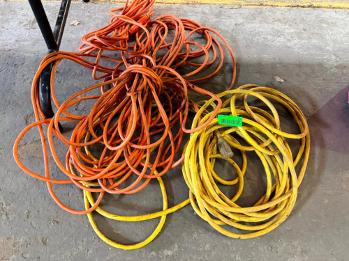 (2) HEAVY DUTY EXTENSION CORDS