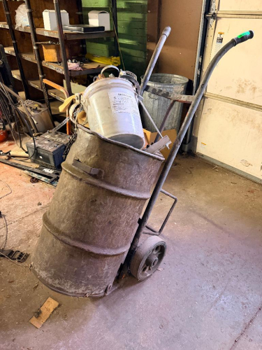 HEAVY DUTY BARREL DOLLY.