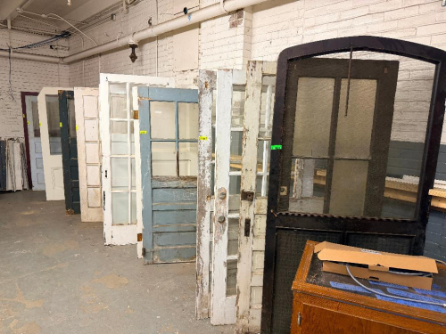 (1) LOT OF ASSORTED RECLAIMED VINTAGE DOORS
