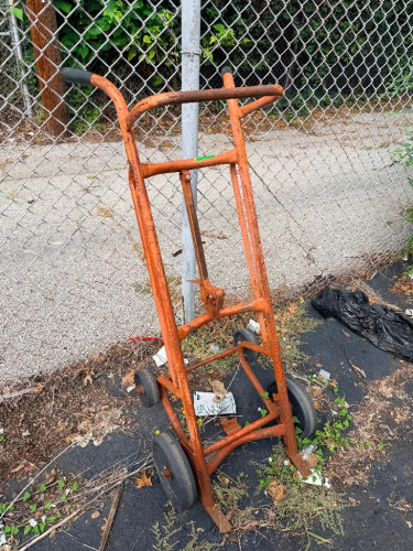 HEAVY DUTY BARREL DOLLY.