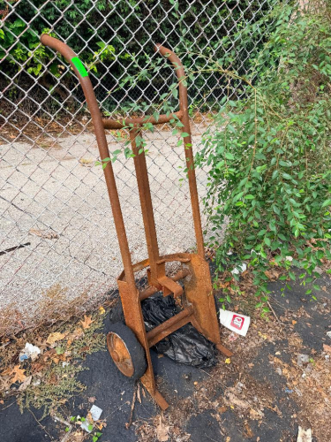 HEAVY DUTY BARREL DOLLY.