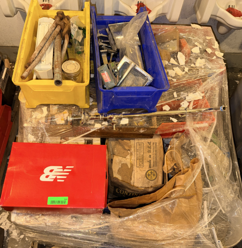 (1) PALLET OF ASSORTED HARDWARE AND FASTENERS .