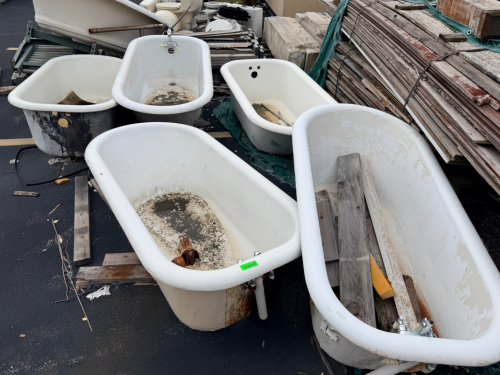 (7) ASSORTED CAST IRON / VINTAGE BATHTUBS
