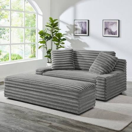 (1) OVERSIZED CHAIR