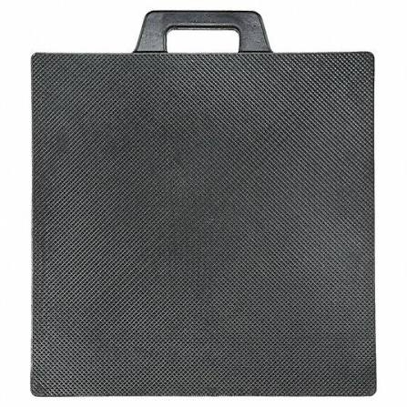 (1) OUTRIGGER PAD WITH BUILT IN HANDLE