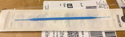 (15) BOXES OF FISHERBRAND DISPOSABLE INOCULATING LOOPS AND NEEDLES, LIGHT BLUE HIPS CONSTRUCTION, FLEXIBLE 1 &micro;L LOOP WITH NEEDLE END