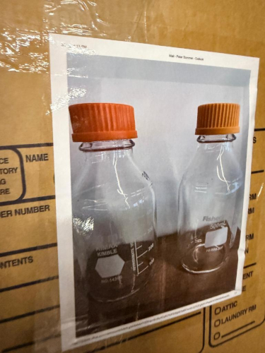 (2) BOXES OF ASSORTED 250 ML KIMAX / KIMBLE AND PYREX LAB GLASS BOTTLES.