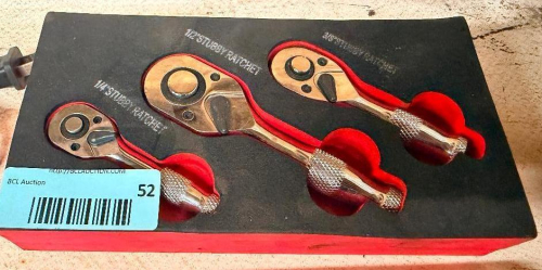 3 PIECE REVERSIBLE RATCHET WRENCH SET WITH 1/4", 3/8", AND 1/2" DRIVE RATCHETS. FEATURES QUICK-RELEASE BUTTONS, REVERSIBLE RATCHETING MECHANISMS, AND KNURLED METAL HANDLES. INCLUDES FOAM STORAGE TRAY.
