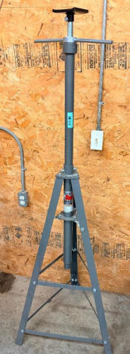 PITTSBURGH AUTOMOTIVE 2 TON UNDERHOIST SAFETY STAND WITH ADJUSTABLE THREADED SUPPORT SCREW, STEEL SUPPORT SADDLE, TELESCOPING CENTER COLUMN AND FOUR-LEG STEEL BASE.